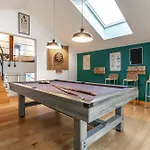 Beautiful Design 2 Bedroom Loft * Mertert