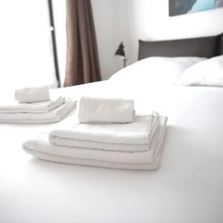 Beautiful Design 2 Bedroom Loft 아파트 Mertert