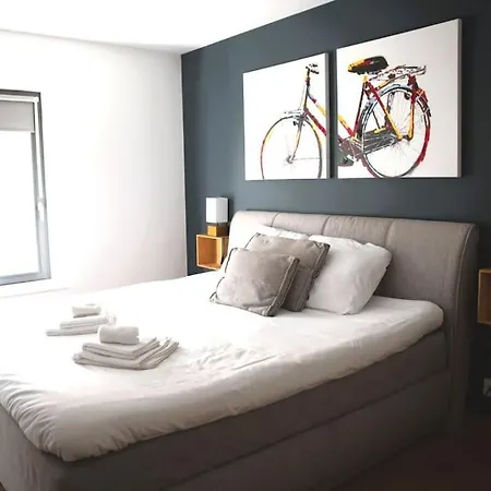 Beautiful Design 2 Bedroom Loft * Mertert