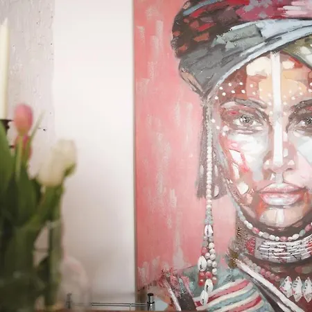 Beautiful Design 2 Bedroom Loft * Mertert