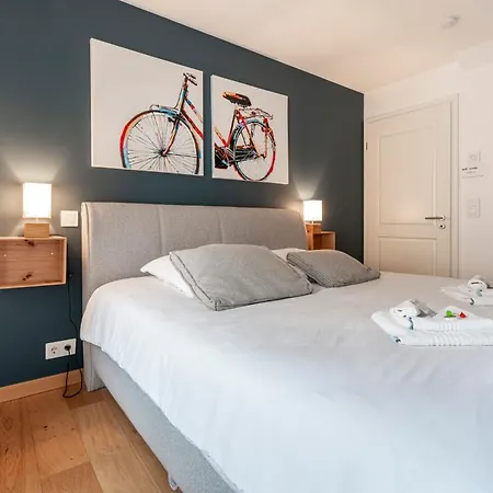 Beautiful Design 2 Bedroom Loft *