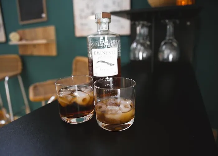 Beautiful Design 2 Bedroom Loft Apartment Mertert