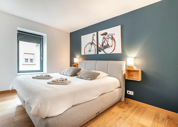 Beautiful Design 2 Bedroom Loft * Mertert