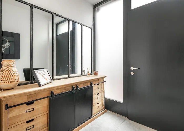 Beautiful Design 2 Bedroom Loft Διαμέρισμα Mertert