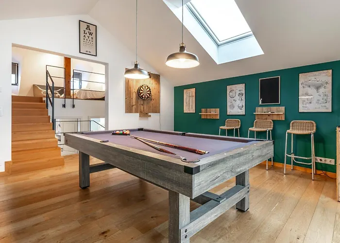 Beautiful Design 2 Bedroom Loft * Mertert